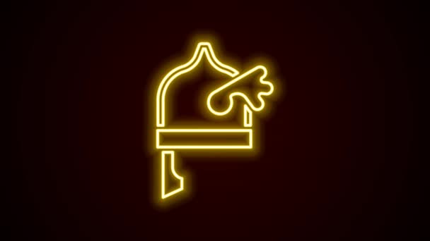 Gloeiende neon lijn Viking in gehoornde helm pictogram geïsoleerd op zwarte achtergrond. 4K Video motion grafische animatie — Stockvideo