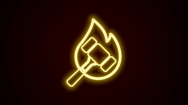 Glowing neon line Auction hammer icon isolated on black background. Gavel - hammer of judge or auctioneer. Bidding process, deal done. Auction bidding. 4K Video motion graphic animation — Stock videók