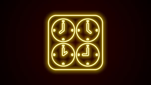 Leuchtende Neon-Zeitzonen-Uhren auf schwarzem Hintergrund. 4K Video Motion Grafik Animation — Stockvideo