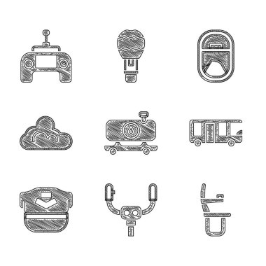 Yakıt tankeri, uçak dümeni, uçak koltuğu, havaalanı otobüsü, pilot şapkası, bulutlu hava durumu, pencere ve uzaktan kumanda ikonu ayarlayın. Vektör