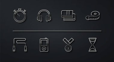 Hat Stopwatch, ip atlama, mezura, madalya, müzik çalar, kulaklıklar, eski kum saati ve havlu yığını simgesi. Vektör