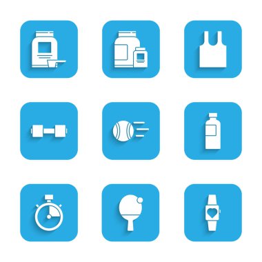 Tenis topu, raket ve Smartwatch, fitness shake, Stopwatch, Dumbbell, kolsuz tişört ve spor beslenme ikonu. Vektör