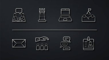 İkinci hatta oturan adamlar konuşuyor, Zarf, bayrağı olan dağlar, konuşma balonu sohbeti, patron çalışanı, iş stratejisi, kimlik kartı ve dizüstü bilgisayar simgesi. Vektör