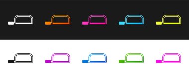 Demir Testere simgesini siyah beyaz arkaplanda izole et. Tahta ve metal testeresi. Vektör