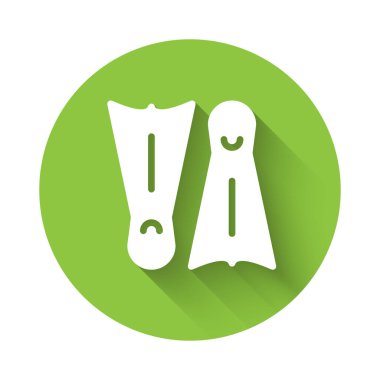 Yüzme ikonu için uzun gölgeli beyaz plastik yüzgeçler. Dalış ekipmanları. Olağanüstü bir spor. Su altı ekipmanları. Yeşil daire düğmesi. Vektör