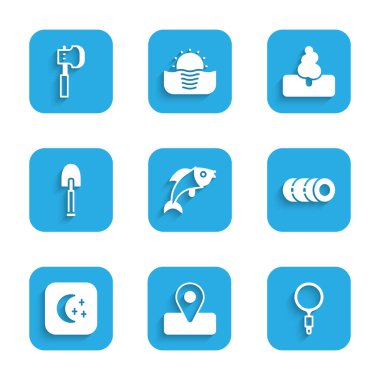 Fish, kamp yeri, büyüteç, battaniye rulosu, ay ve yıldızlar, Kürek, Ağaç ve Tahta balta ikonu. Vektör