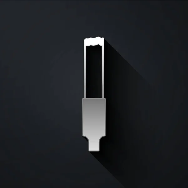 Silver Cigarette icoon geïsoleerd op zwarte achtergrond. Tabaksbord. Roken symbool. Lange schaduw stijl. Vector — Stockvector