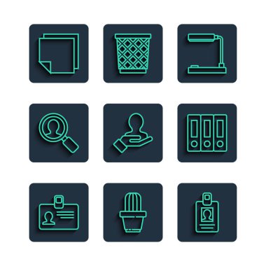 Hat tanımlama rozeti, kaktüs, tencere lambası, arama ekibi için el, büyüteç, not etiketleri ve ofis klasörleri ikonu. Vektör