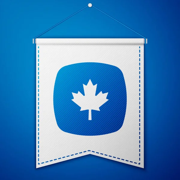 Blå kanadensiska lönn blad ikon isolerad på blå bakgrund. Kanada symbol lönnlöv. Vit vimpel mall. Vektor — Stock vektor