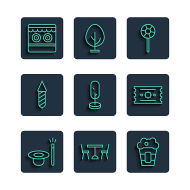 Sihirli şapka ve değnek, sandalyeli piknik masası, kutuda patlamış mısır, lolipop, ağaç, havai fişek roketi, atış poligonu ve bilet ikonu. Vektör