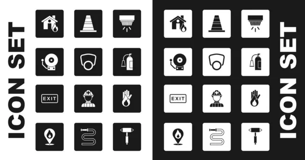 Set Smoke alarm system, Gas mask, Ringing bell, Fire burning house, extinguisher, Traffic cone, No fire and exit icon. Vector — Stok Vektör