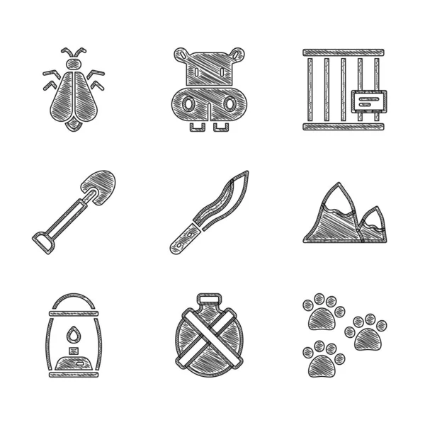 Set Machete, Canteen water bottle, Paw print, Mountains, Camping lantern, Shovel, Animal cage and Mosquito icon. Vector — Archivo Imágenes Vectoriales