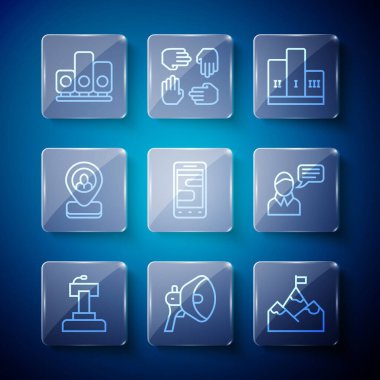 Sahne standı veya tribün, Megaphone, bayrak taşıyan dağlar, kazanan podyum ödülü, sohbet mesajları, işçi konumu, sıralama yıldızı ve konuşma balonu sohbet ikonu. Vektör