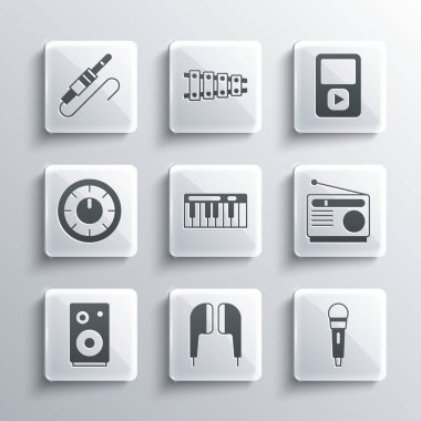 Hava kulaklıkları, mikrofon, radyo, müzik sentezleyicisi, ses karıştırıcı, ses karıştırıcı kumandası, ses kriko ve oyuncu simgesi. Vektör
