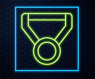 Parlayan neon hat madalyası simgesi tuğla duvar arkasında izole edildi. Kazanan sembol. Vektör.