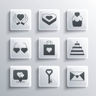 Anahtar 'ı kalp şeklinde ayarla Sevgililer Günü Pastası Alışveriş çantası, Konum Yüreği şeklinde aşk gözlüğü el ve simgesi. Vektör.