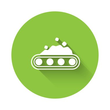 Uzun gölgeli kömür ikonu taşıyan beyaz taşıma bandı. Yeşil daire düğmesi. Vektör