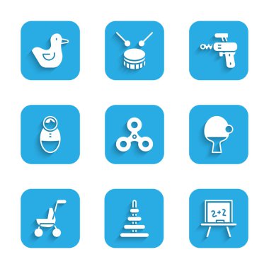 Fidget Piramit Oyuncak Chalkboard Raket ve Bebek Bebek Bebek Bebek Bebek Bebek Tumbler Bebek Tumbler Ray Gun ve Rubber Duck ikonu. Vektör.