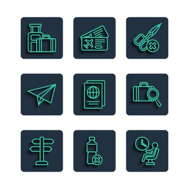 Yol işaretini ayarla, su şişesi yok, insan havaalanı terminalinde bekliyor, makas, pasaport, kağıt uçak, bavul ve kayıp bagaj ikonu. Vektör