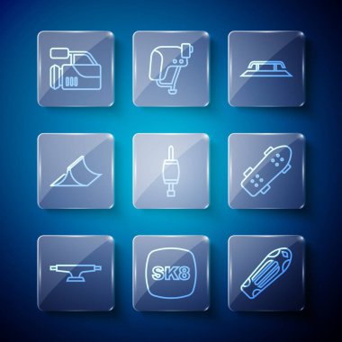 Çizgi kaykay tekerleği, güverte, merdivenler raylı, tornavida, park, sinema kamerası ve ikon. Vektör