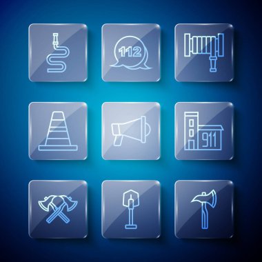 İtfaiyeci baltası, kürek, hortum makarası, megafon, trafik konisi ve itfaiye ikonu. Vektör