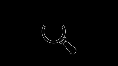 Beyaz çizgi Arama konumu simgesi siyah arkaplanda izole edildi. İşaretli büyüteç. 4K Video hareketli grafik canlandırması.