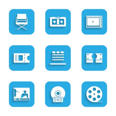 Oturaklı Cinema konser salonunu CD DVD DVD film makarası para çevrimiçi oyun bileti ve yönetmen film koltuğu ikonu ile ayarlayın. Vektör.