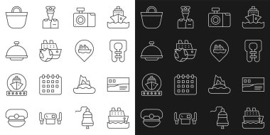 Gemi seyahati kartpostal ceketli fotoğraf makinesini plaj çantası ve konum seyahat ikonu ile kaplı olarak ayarla. Vektör.