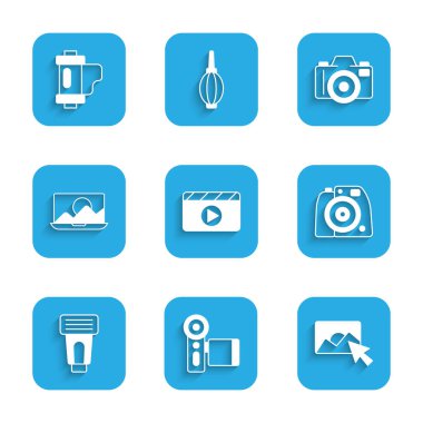 Film alkışlayıcısını, sinema kamerasını, flaşla rötuşlamayı ve kamera film rulo kartuşu simgesini ayarla. Vektör.