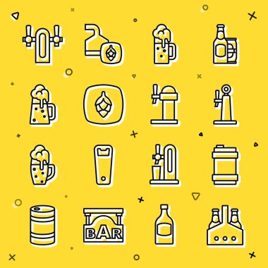 Bira şişeleri, metal fıçı bira fıçısı, tahta bardak, hop ve dispenser ikonu. Vektör.