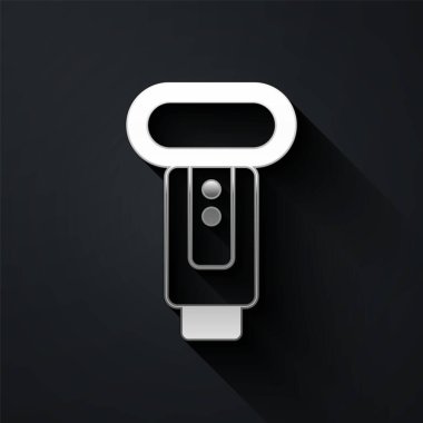 Siyah arkaplanda izole edilmiş gümüş fotoğraf makinesi flaş ikonu. Uzun gölge tarzı. Vektör.