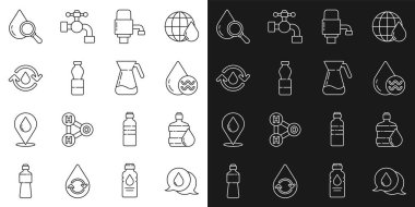 Konuşma baloncuklarıyla su damlasını ayarlayın Büyük şişe temiz su geri dönüşümlü su mekanik pompa şişesi ve büyüteç ve sürahi ikonu için. Vektör.