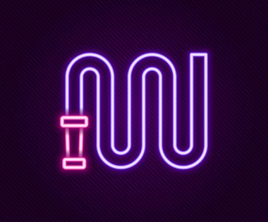 Parlayan neon hattı itfaiye hortumu ikonu siyah arka planda izole edildi. Renkli taslak konsepti. Vektör.