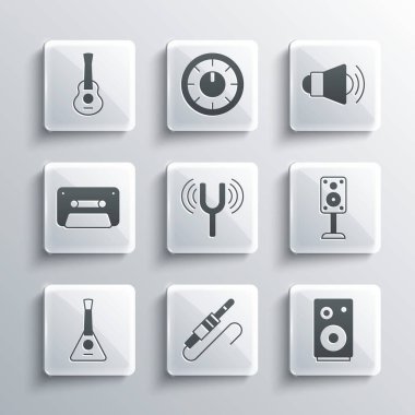 Müzik hoparlörü Müzikal Akort Çatalı Balalaika Retro ses teybi Gitar ve Megaphone simgesini ayarla. Vektör.