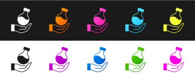 Test tüpünü ve kimyasal test ikonunu siyah beyaz arkaplanda izole et. Laboratuvar cam levhası. Vektör.