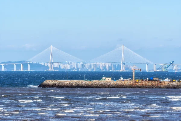 Bangameori Strand Und Der Blick Auf Die Incheon Daegyo Brücke Stockbild