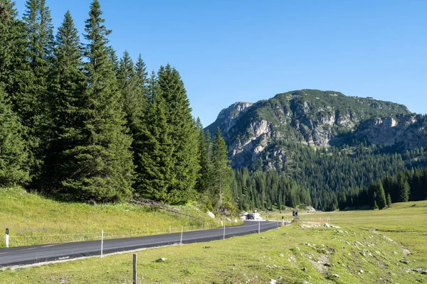 Car Roads Winding Dolomites Mountain Italy — Foto Stock