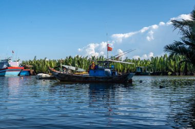 Basket boat tour through the Nipa Palm forest on Thu Bon River in Hoi An, Vietnam
