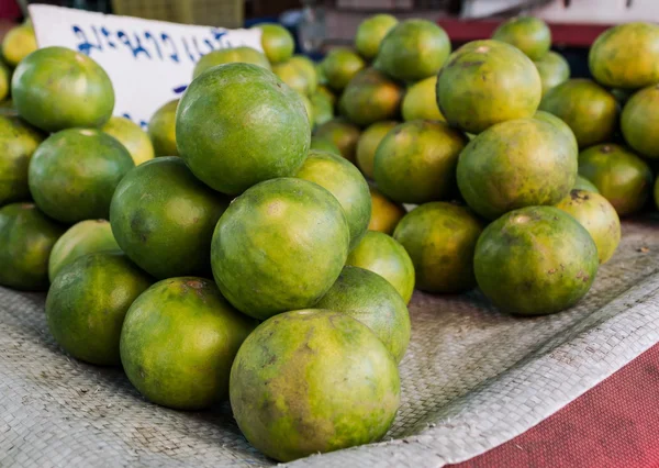 Citron på marknaden — Stockfoto