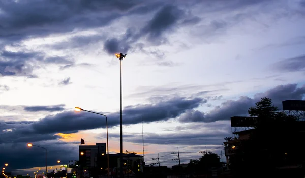 Orange Street Light Twilight Background — стоковое фото