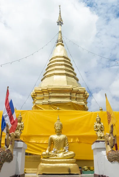 Złota pagoda — Zdjęcie stockowe