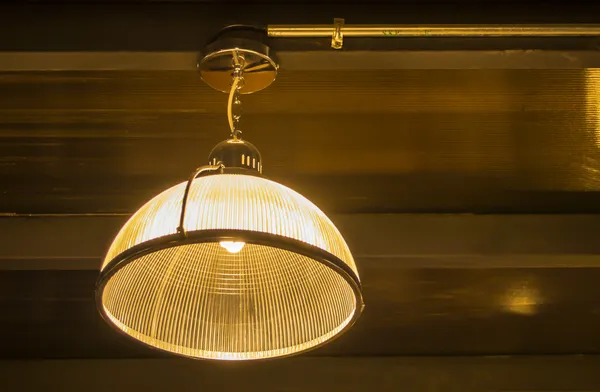 Ljuset från gul lampa — Stockfoto