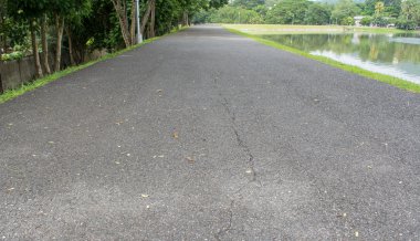 lakeside yolu asfalt ile yapılan