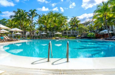 Mauritius Adası, 31.10.2021 Canonnier Beachcomber Oteli. Otelde tropik cennet adası tatili. Yüzme havuzlu lüks bir otel. Yükseklik kalitesi phito