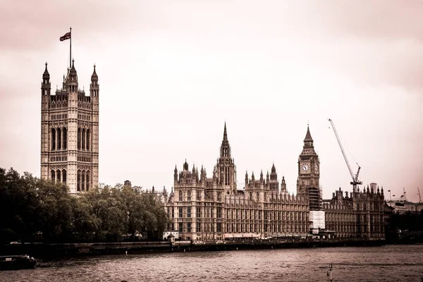 Big Ben Parlament Házai Sötét Színekben London Egyesült Királyság Kiváló — Stock Fotó