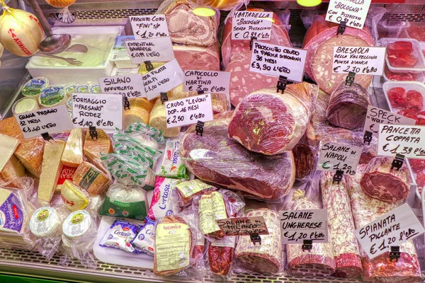 Carnes Quesos Curados Venta Supermercado Italiano — Foto de Stock