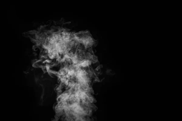 Vapor blanco, humo sobre un fondo negro para añadir a sus imágenes. Humo perfecto, vapor, fragancia, incienso —  Fotos de Stock