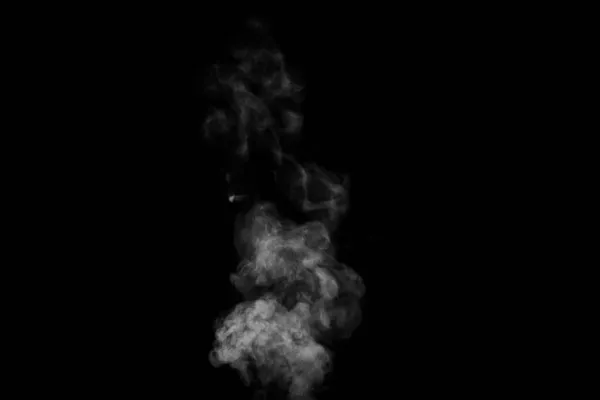 Fumo de vapor encaracolado quente branco isolado em fundo preto, close-up. Crie fotos místicas de Halloween. Fundo abstrato, elemento de design — Fotografia de Stock