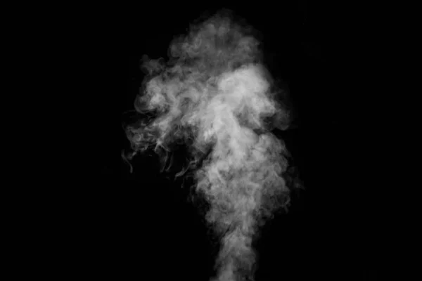 Fragment Bílého Horkého Kudrnatého Kouře Izolovaného Černém Pozadí Detailní Záběr — Stock fotografie