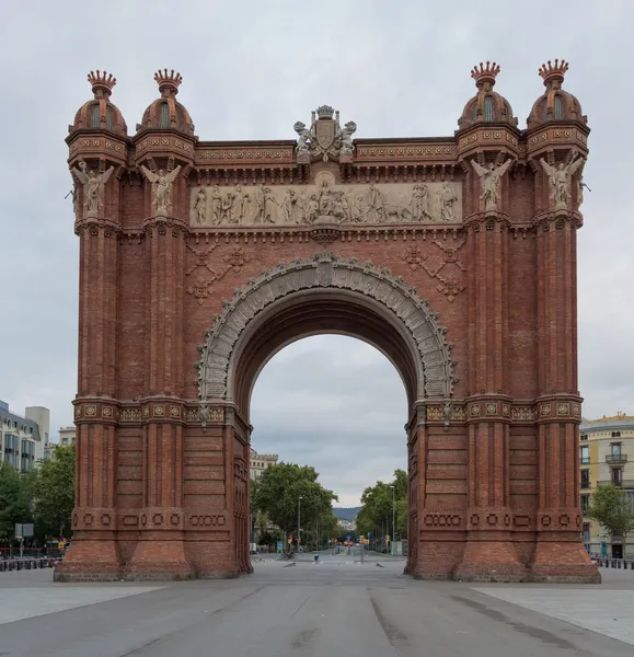 Triumphal arch in Barcelona — Stock Photo, Image